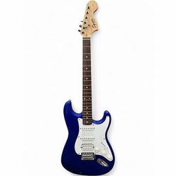 Squire guitar with amp and new strings