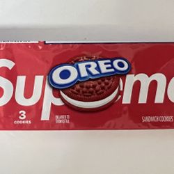 SUPREME X OREO SANDWICH COOKIES SS20 NEW .