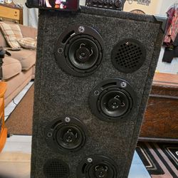 Home made Speaker Cab ---2 10 inch sub bass speakers/ 6 5 inch adjustable level drivers with tweeters....all connected to a brand new Fosi Audio BT3D 