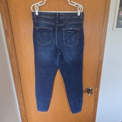 Edgely High-Rise Super Skinny Jeans Blue Button Accents 5-Pocket