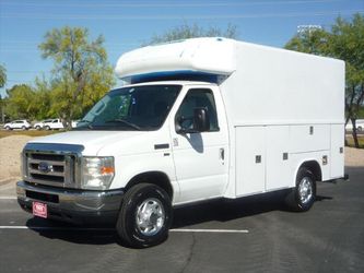 2010 Ford E-350 Cutaway