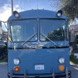 1990 Crown Coach   School Bus 40’