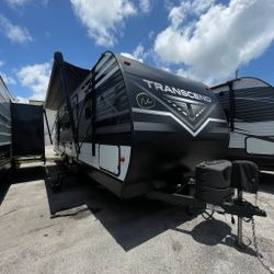 Rv Transcend Año 2021 De 25 Pies Ubicado 9850 Nw 27 Ave Miami Fl 33147 O 786:327:1327 O 786:957:9369 