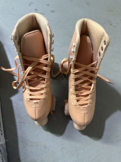 Pink Roller Skates Size 9-women’s