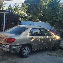 Vendo Partes De Toyota Corolla 2004