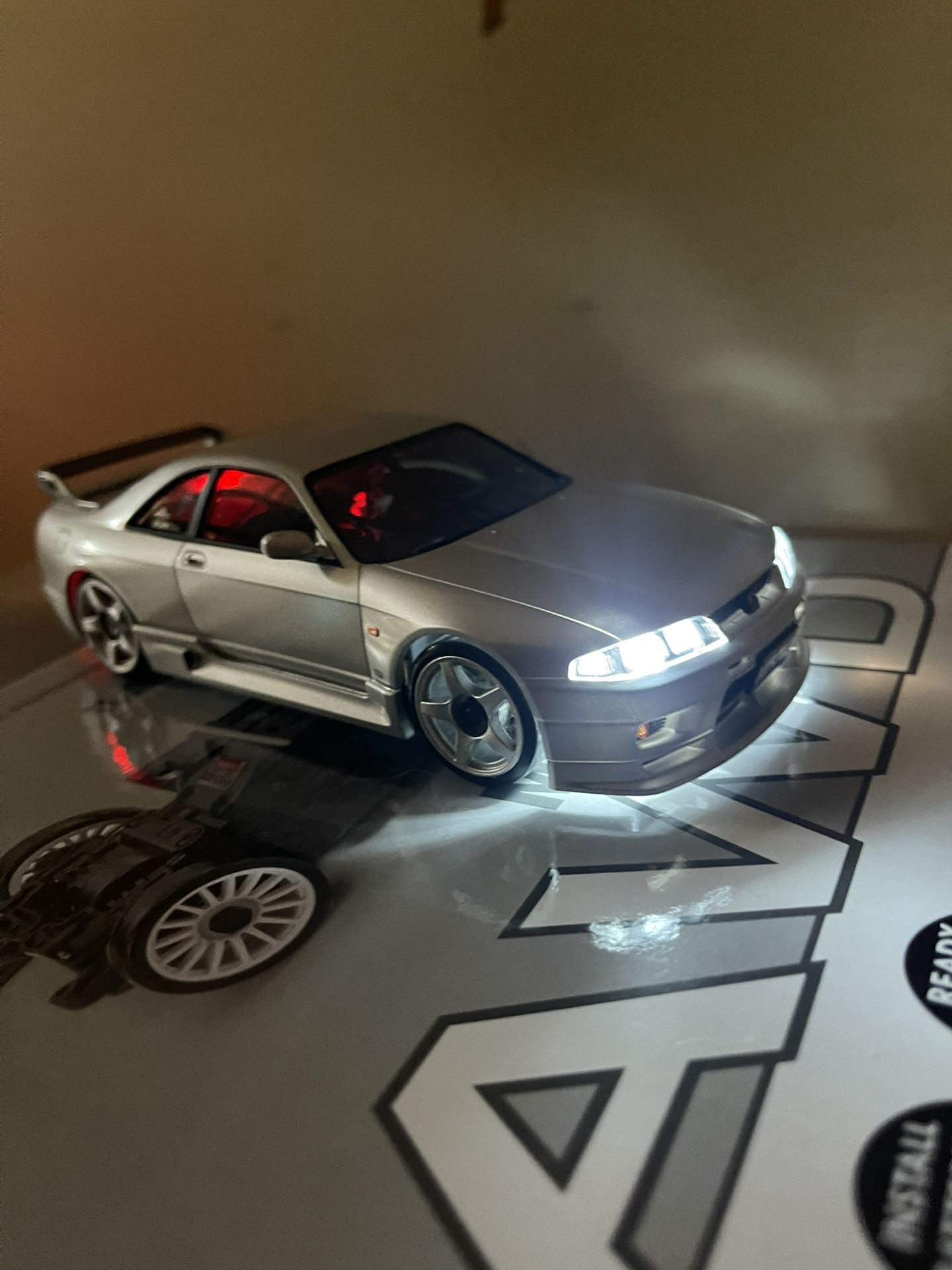 KYOSHO MINI-Z AWD NISSAN SKYLINE GT-R NISMO (R33)