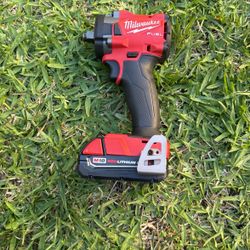 Milwaukee 1/2 Compact -square Ring Impact Wrench 