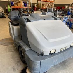 67” Sweeper Ride On