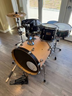 4 piece drum set Pearl Vision snare & 10” 14 toms PDP FS birch 22” bass BW5000 pedal cowbell Sabian cymbals throne $550 cash in Upland 91784