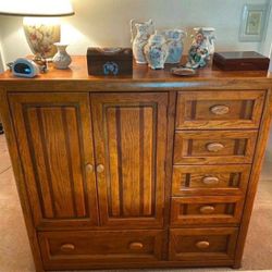 Bassett Solid Wood Bedroom Furniture Set