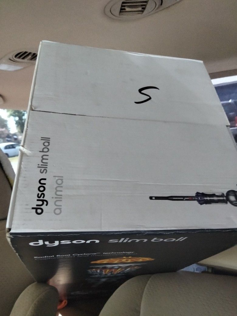 Dyson Slim Ball Animal