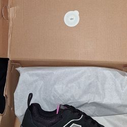 New Balance Women's Elite Lite Composite Toe Safety Work Shoes
 Size 5