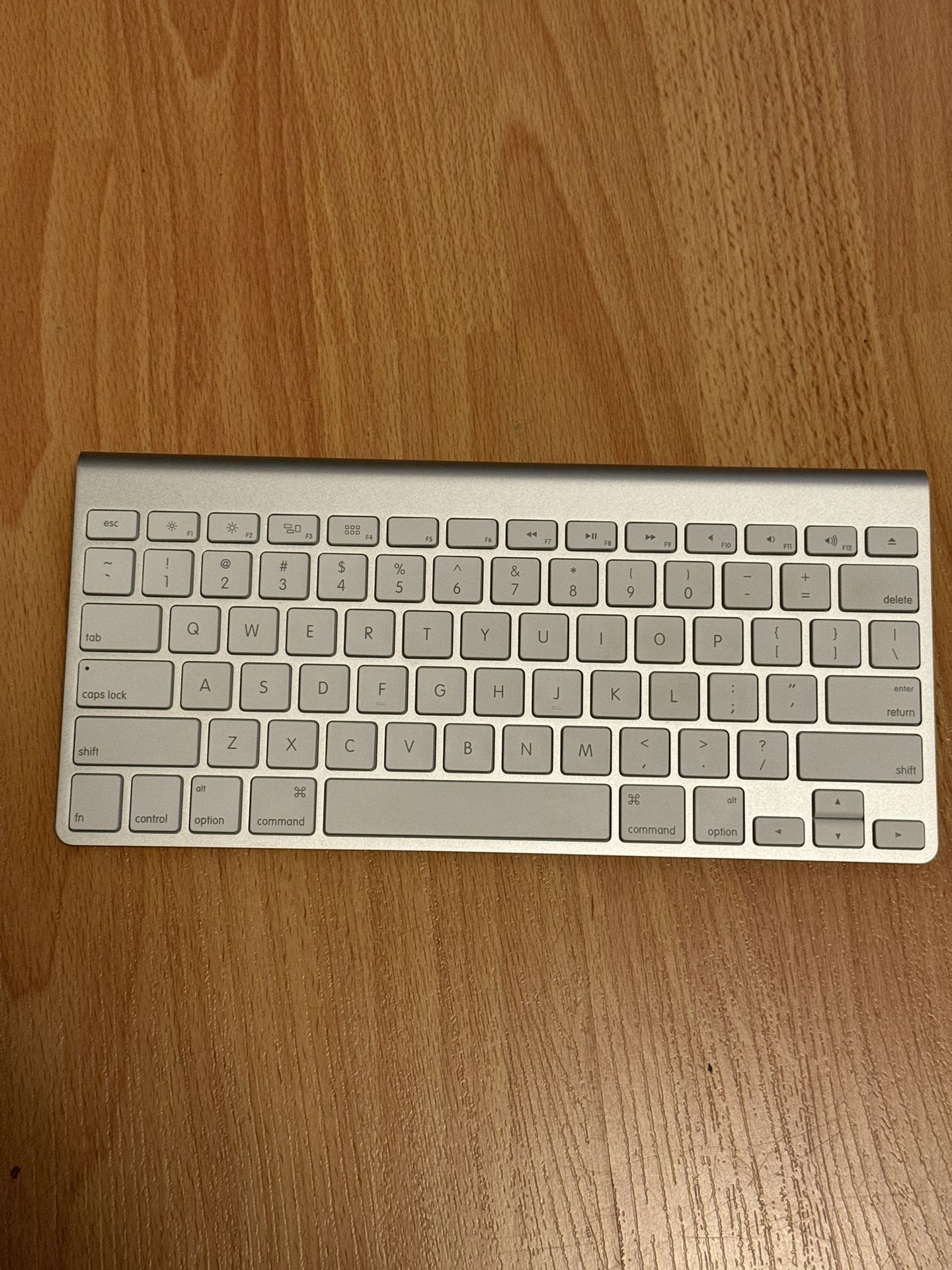 Apple Bluetooth Keyboard