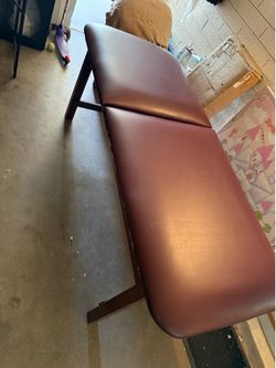Large massage therapy table
