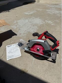 Milwaukee M18 Circular Saw 6 1/2 in