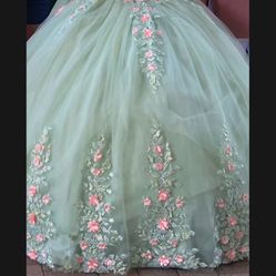 Quiencera Dress (Small)