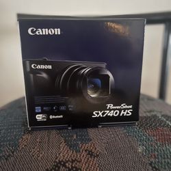 Canon PowerShot SX740 HS 