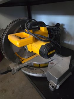 Miter Saw DEWALT 12" Compound– $225 OBO