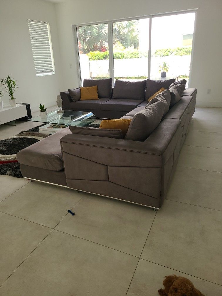 Stunning Grey Sectional Sofa, Carlo Perazzi Collection From El Dorado Furniture Like New!!!