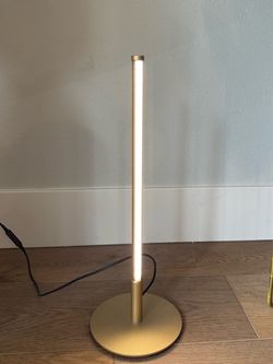 Table lamp