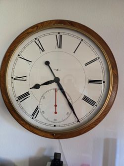 Howard Miller Gallery Clock
