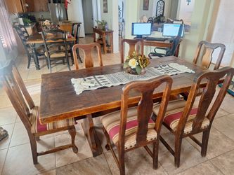 Beautiful  Dining  Table U