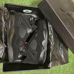 Air Jordan 4 Retro ‘Black Cat’ Size  9.5