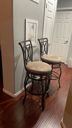 Metal barstools