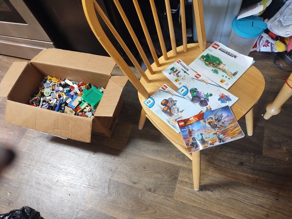 Five Legos Booklets And Over 5 Thousand Legos