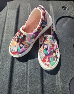 8 girls size 10and 11 shoes and boots
