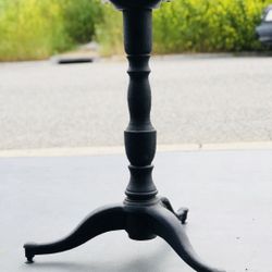 BEST OFFER! TABLE-CAST IRON** and WOOD TOP** NEED TO SELL BEST OFFER** WORTH OVER DOUBLE THIS PRICE