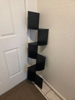Black 5-Tier Zigzag Corner Wall Shelf