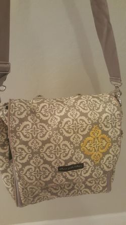 Petunia Pickle Bottom