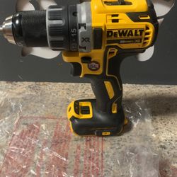  DEWALT 20-Volt MAX XR Cordless Brushless 1/2 in. Drill/Driver (Tool-Only)