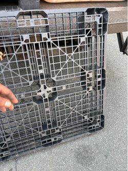 Plastic pallets