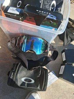 Oakley airbrake MX goggles