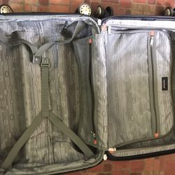 Ricardo Suitcase 8.5 X 14 X 21.5