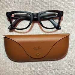 Gen 2 Meta AI RayBan Wayfarers