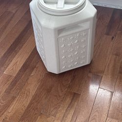 Dog Food Storage 