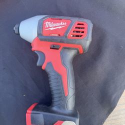 Milwaukee M18 1/4 Impact 