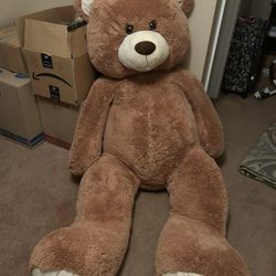 Giant Teddy Bear 