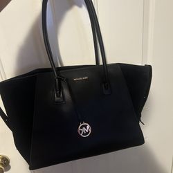 Micheal Kors Avrill Extra Large Leather And Suede Tote Bag 