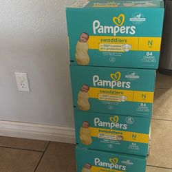 Newborn Pampers 