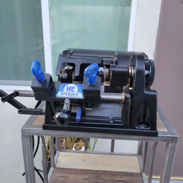 Key Duplicate Machine