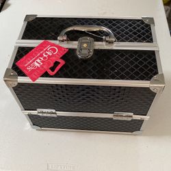 Caboodles Nuevo Para Tranportar Productos Para Hacer Uñas Negro