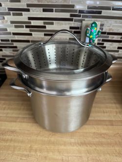 Calphalon 4 Piece 8 Quart Steamer Good Condition ( cash & pick up only)