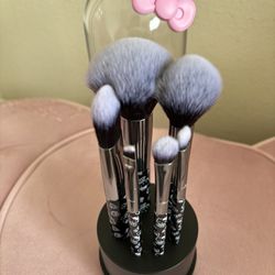 Hello Kitty Impressions Make Up Brushes 