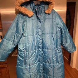 Coat  Women Size 1x Like new pick up from North Olmsted 