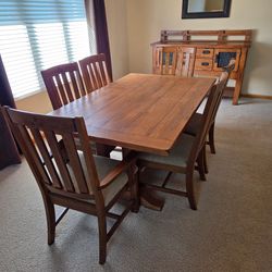 Attic Heirlooms by Broyhill Extendable Dining Room Table and Buffet Cabinet