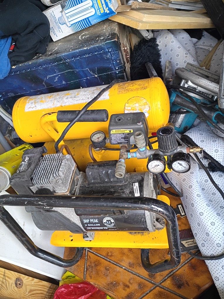 DeWalt Compressor